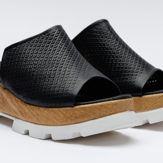 Zuecos de vestir negros para mujer de piel con plataforma | TUASOLEA