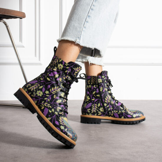 Botas planos de piel negros para mujer con cordones | TUASOLEA