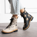 Botas planos de piel negros para mujer con cordones