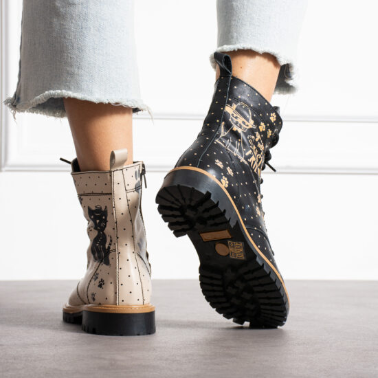 Botas planos de piel negros para mujer con cordones | TUASOLEA