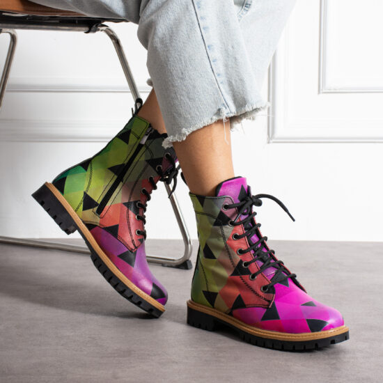 Botas planos de piel con estampado de colores para mujer con cordones | TUASOLEA