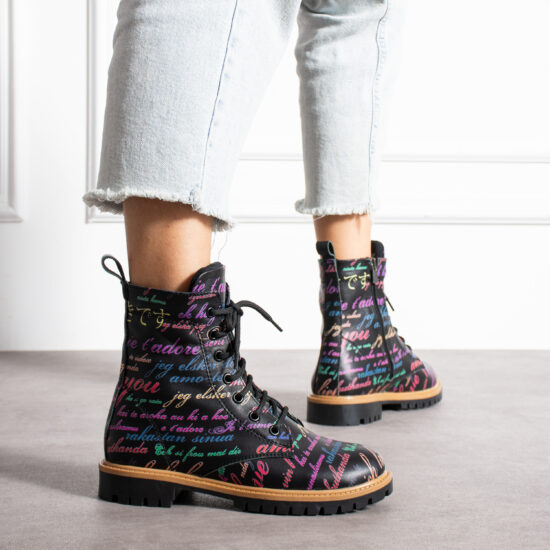 Botas planos de piel negros para mujer con cordones | TUASOLEA