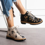 Botines planos de piel negros para mujer con cordones