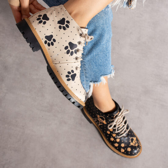 Botines planos de piel negros para mujer con cordones | TUASOLEA