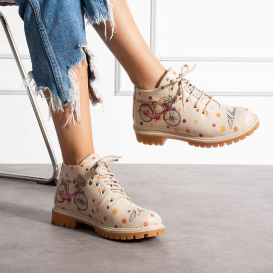 Botines planos de piel beige para mujer con cordones | TUASOLEA