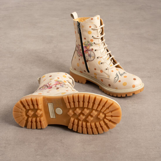 Botas planos de piel beige para mujer con cordones | TUASOLEA