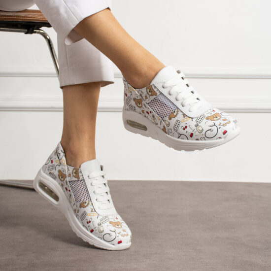 Zapatillas sanitarias blancas ultraligeras para trabajo | TUASOLEA