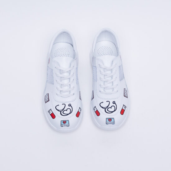 Zapatillas sanitarias blancas ultraligeras para trabajo | TUASOLEA