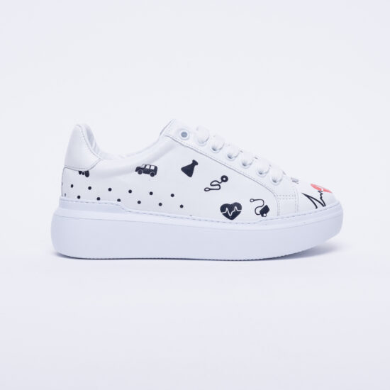 Alternative view of Zapatillas sanitarias blancas ultraligeras para trabajo