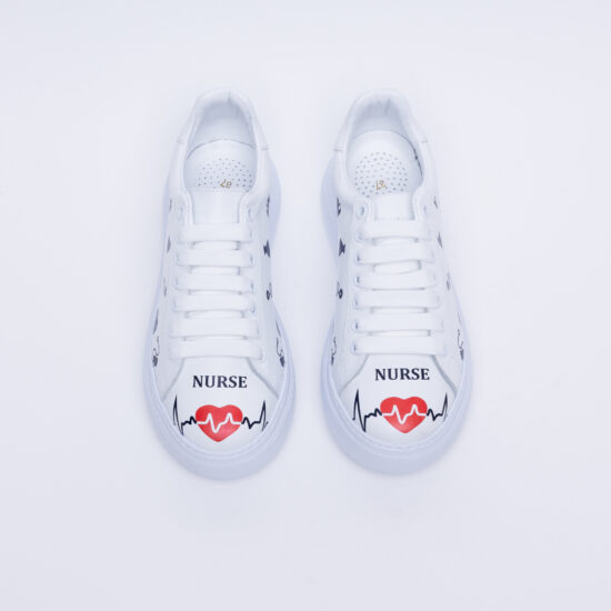 Zapatillas sanitarias blancas ultraligeras para trabajo | TUASOLEA