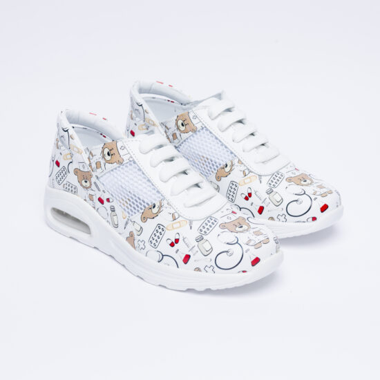 Zapatillas sanitarias blancas ultraligeras para trabajo | TUASOLEA