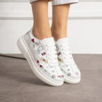 Zapatillas sanitarias blancas ultraligeras para trabajo