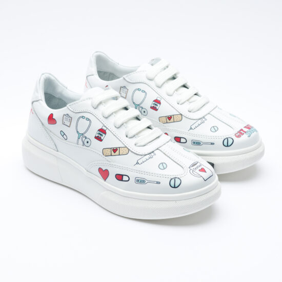 Zapatillas sanitarias blancas ultraligeras para trabajo | TUASOLEA