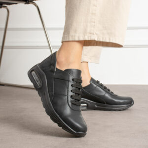 Zapatillas negras casual de piel para mujer Zapatillas mujer Hostelería