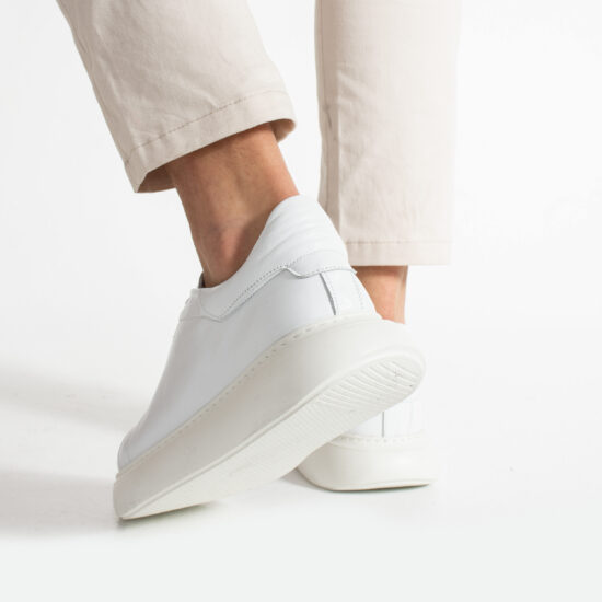 Zapatillas casual para hombre blancas de piel natural | TUASOLEA