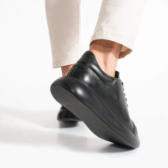 Zapatillas casual para hombre negras de piel natural | TUASOLEA