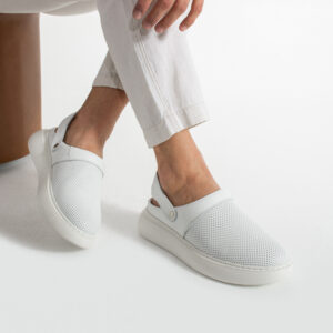 Zuecos blancos para hombre de piel natural con tira trasera Zapatos y zuecos trabajo hombre Hostelería