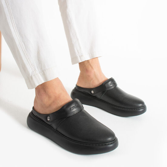 Alternative view of Zuecos negros para hombre de piel natural con tira trasera