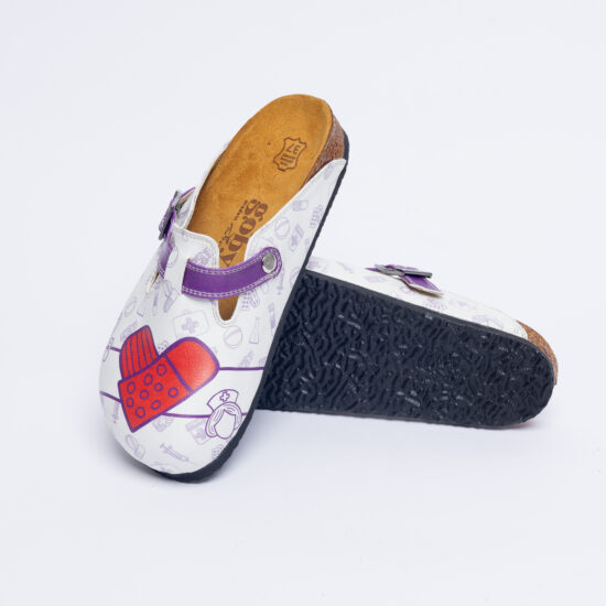 Zuecos sanitarios blancos planos para mujer | TUASOLEA