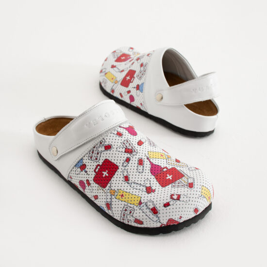 Zuecos sanitarios planos de piel para mujer | TUASOLEA