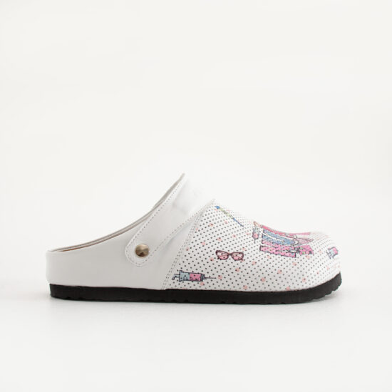 Zuecos sanitarios planos de piel para mujer | TUASOLEA