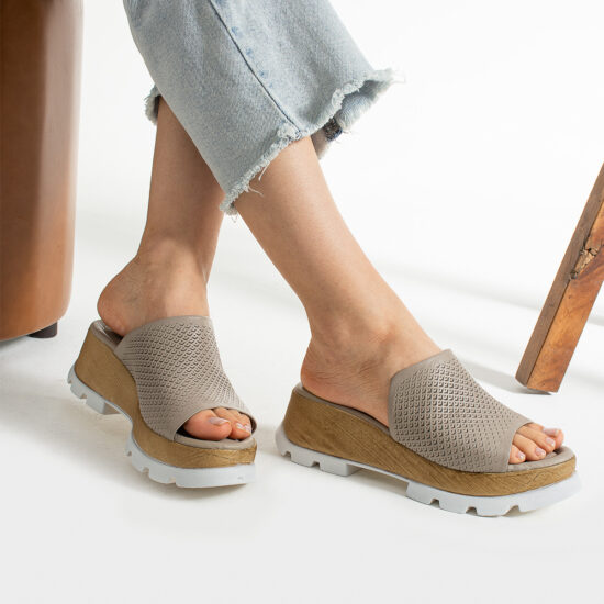 Zuecos de vestir beige para mujer de piel con plataforma | TUASOLEA