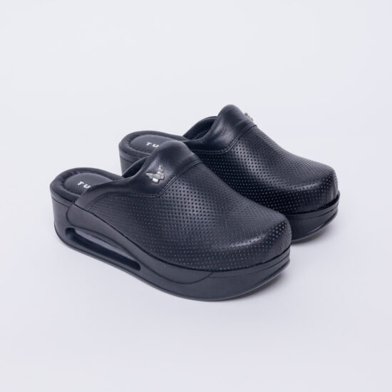 Zuecos sanitarios de piel negra para mujer con plataforma | TUASOLEA