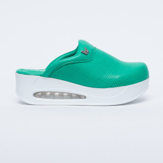 Alternative view of Zuecos de trabajo verdes de piel con plataforma