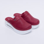 Zuecos de trabajo rojos de piel con plataforma