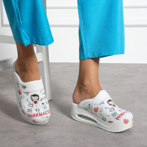 Zuecos de piel con plataforma con estampado farmacéutico Zuecos con plataforma mujer Farmacia