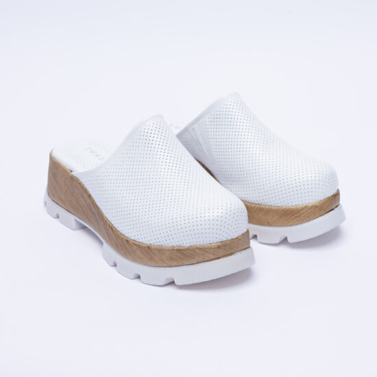 Zuecos cerrados blancos de piel con plataforma efecto madera | TUASOLEA