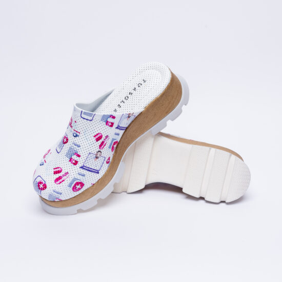 Zuecos cerrados estampados de piel con plataforma efecto madera | TUASOLEA