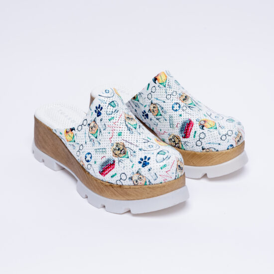 Zuecos cerrados estampados de piel con plataforma efecto madera | TUASOLEA