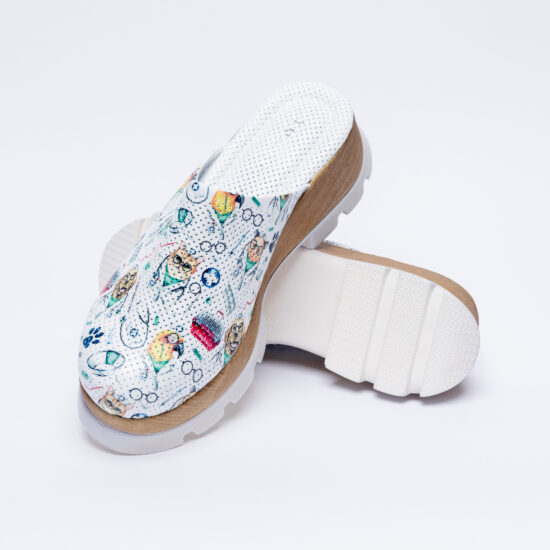 Zuecos cerrados estampados de piel con plataforma efecto madera | TUASOLEA