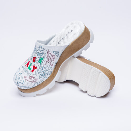 Zuecos cerrados estampados de piel con plataforma efecto madera | TUASOLEA