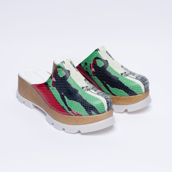 Zuecos cerrados estampados de piel con plataforma efecto madera | TUASOLEA