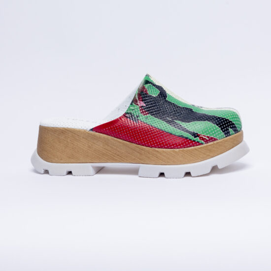 Zuecos cerrados estampados de piel con plataforma efecto madera | TUASOLEA