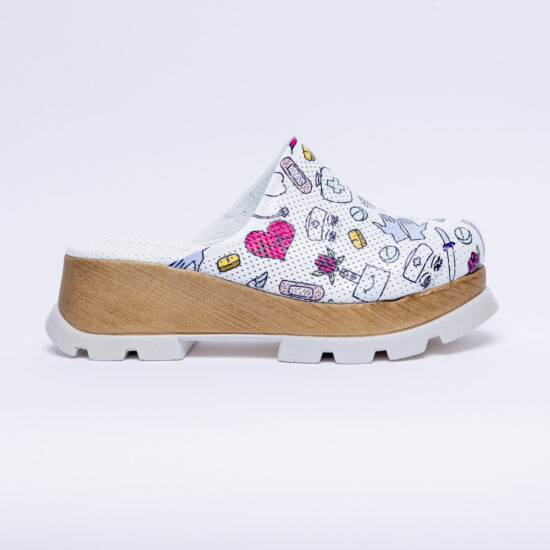 Zuecos cerrados estampados de piel con plataforma efecto madera | TUASOLEA