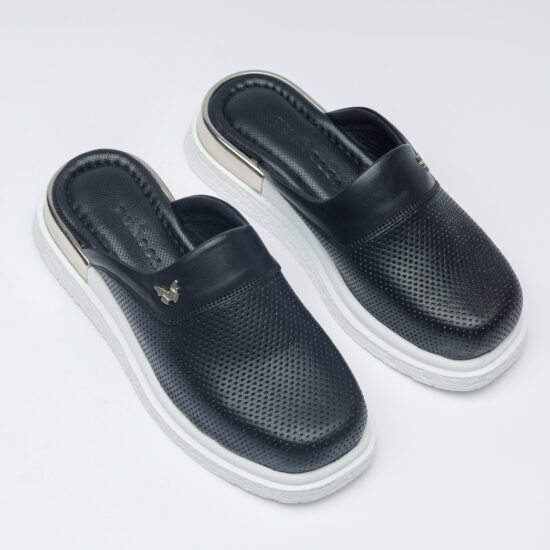 Zuecos cerrados cómodos de piel negros | TUASOLEA