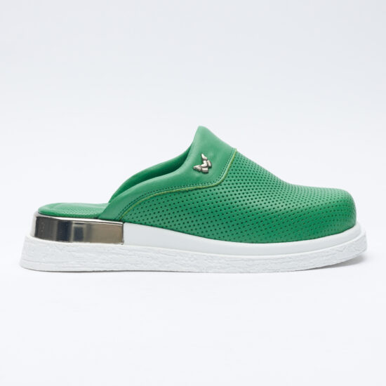 Zuecos cerrados cómodos de piel verde | TUASOLEA