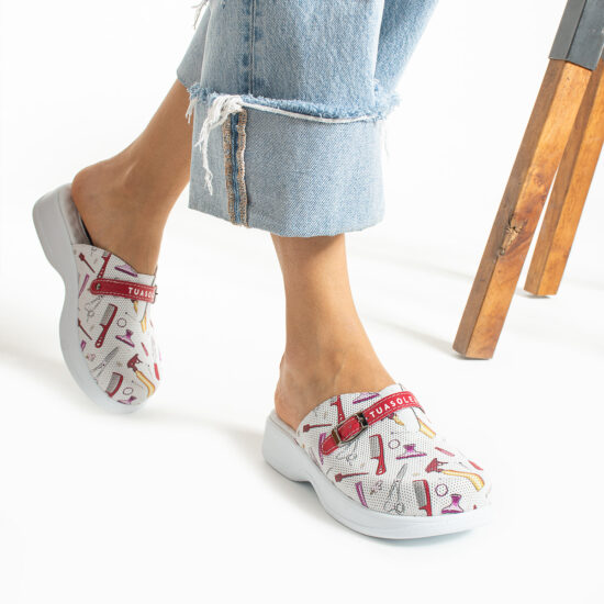 Zuecos de trabajo cómodos de piel para peluquería | TUASOLEA