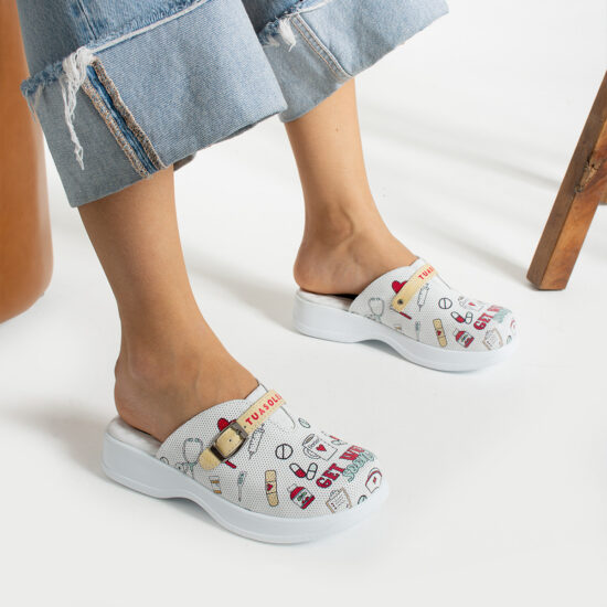 Zuecos cómodos de piel para enfermeras y personal sanitario | TUASOLEA