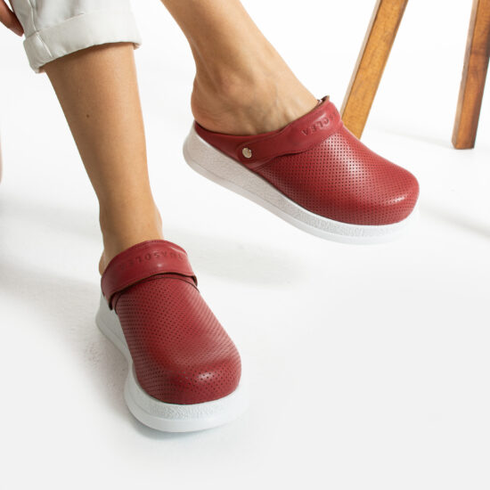 Zuecos antideslizantes de piel para trabajo con tira trasera | TUASOLEA