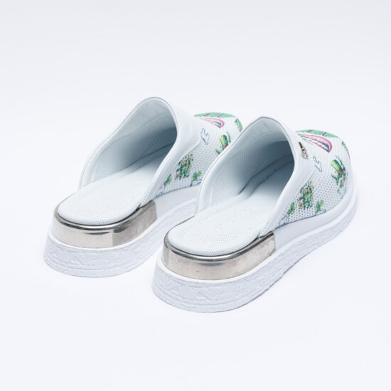 Zuecos sanitarios de piel para dentistas | TUASOLEA