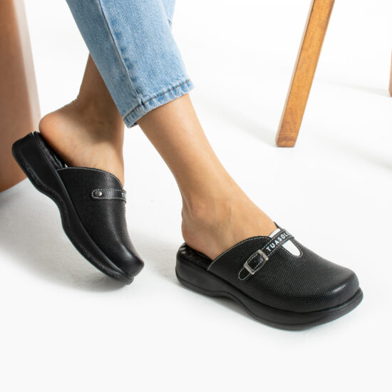 Zuecos de trabajo cómodos de piel natural en negro | TUASOLEA