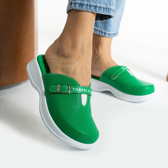 Zuecos de trabajo cómodos de piel natural en verde | TUASOLEA