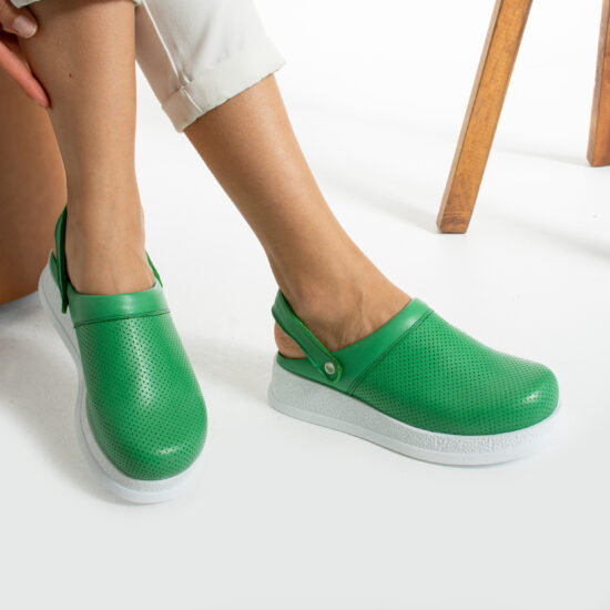 Zuecos antideslizantes de piel para trabajo con tira trasera | TUASOLEA