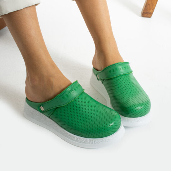 Zuecos antideslizantes de piel para trabajo con tira trasera | TUASOLEA