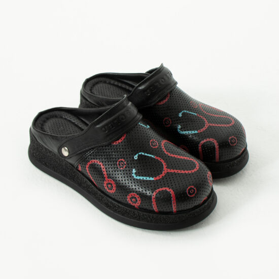 Zuecos sanitarios antideslizantes de piel con tira trasera | TUASOLEA