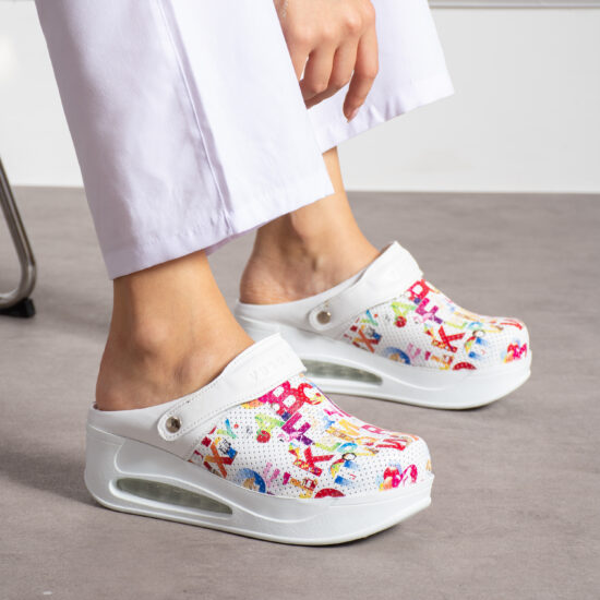 Zuecos de trabajo de piel con plataforma y tira trasera para maestras | TUASOLEA